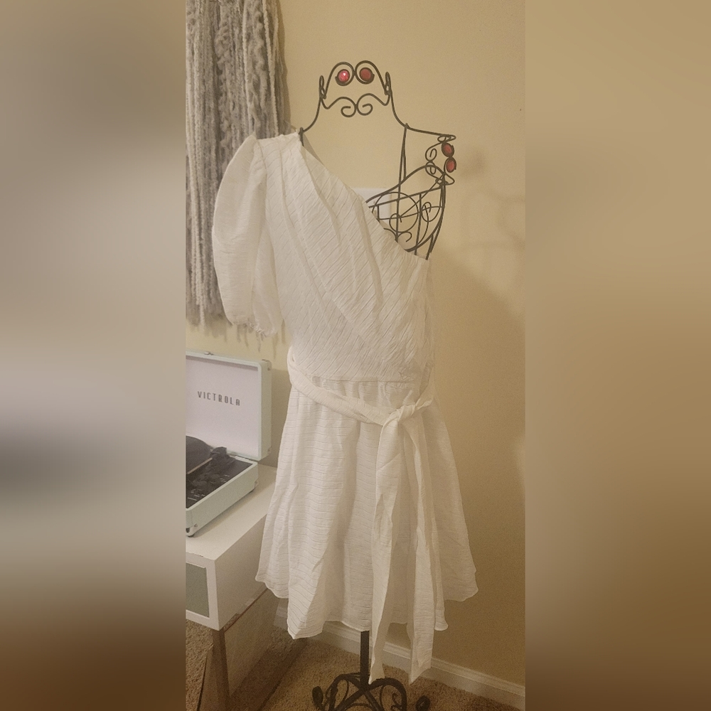 Nine West One Shoulder